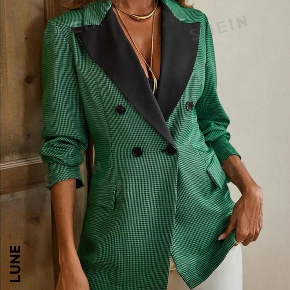 DOUBLE BREASTED BLAZER!! - Picture 5 of 8